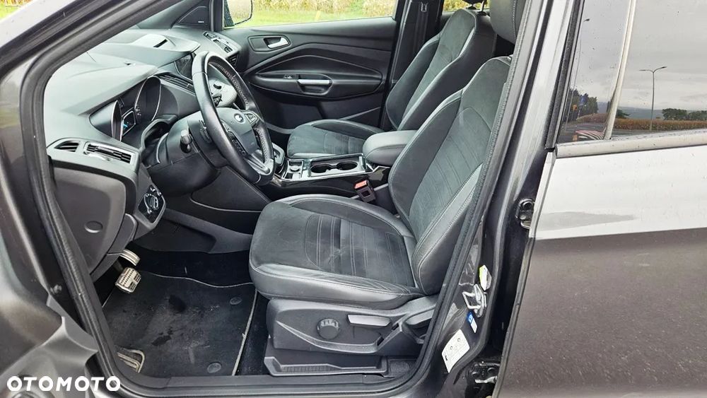 Ford Kuga 2.0 TDCi AWD ST-Line Black - 25