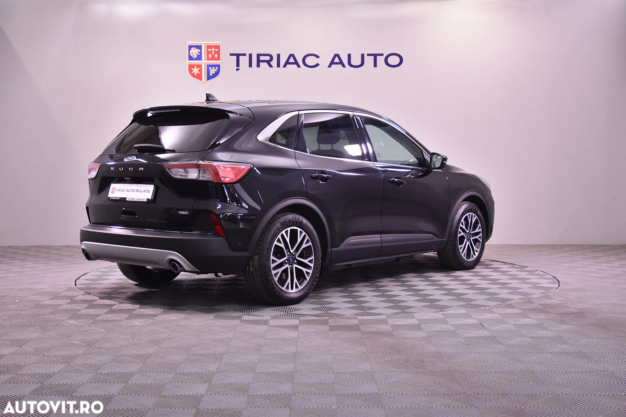 Ford Kuga - 5