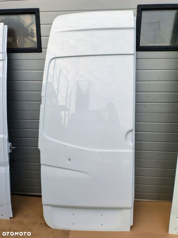 DRZWI LEWE TYL TYLNE SPRINTER 906 CRAFTER 2006- IGŁA!