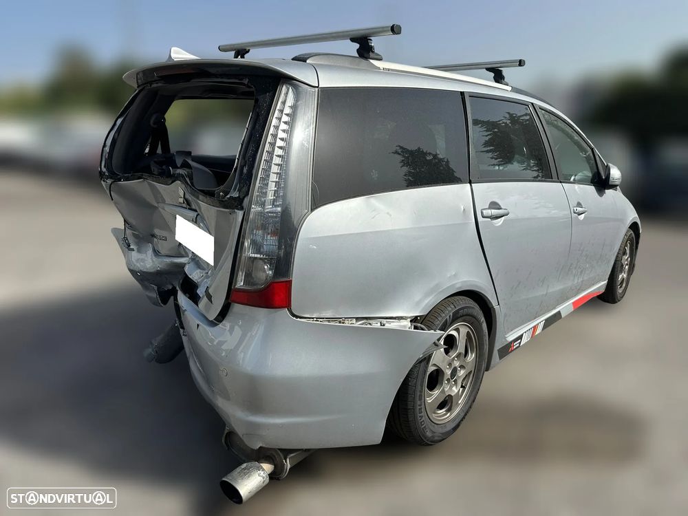 Mitsubishi Grandis 2.0 DI-D de 2010 para peças - 3
