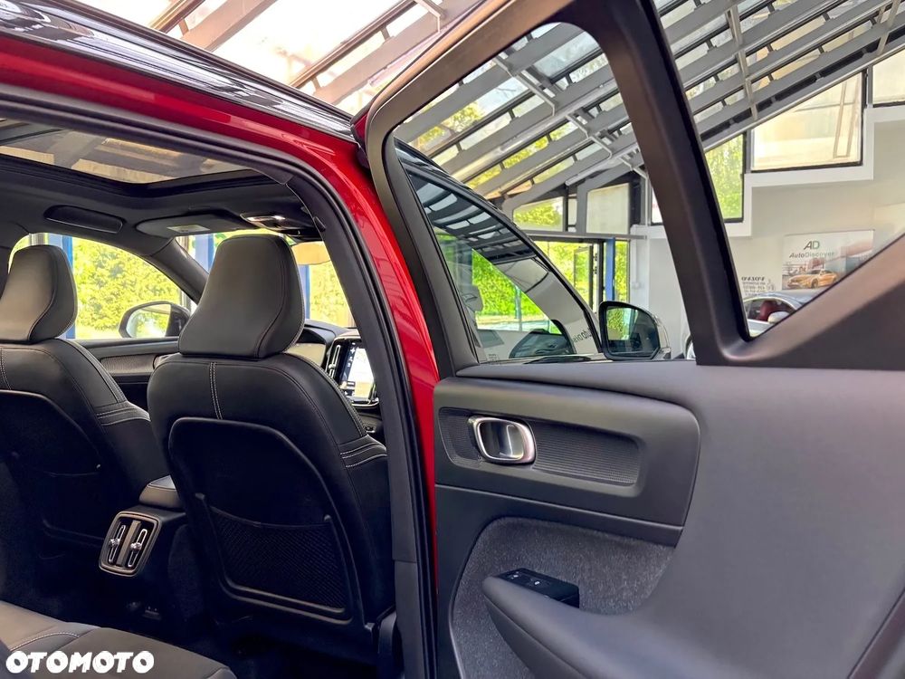 Volvo XC 40 T5 AWD R-Design - 28