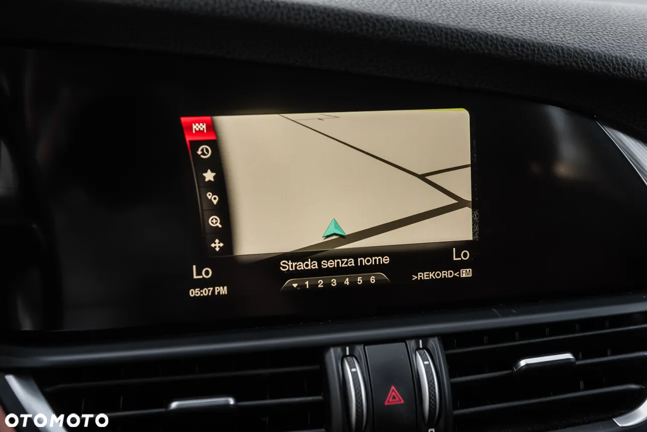 Alfa Romeo Giulia 2.2 Diesel AT8 Advanced Efficiency - 21