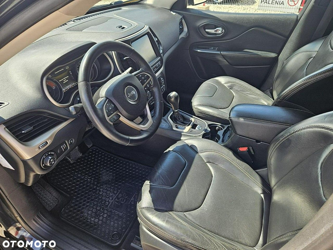 Jeep Cherokee - 6