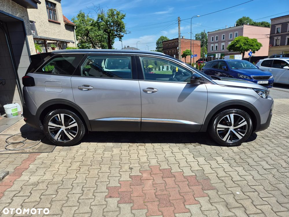 Peugeot 5008 1.5 BlueHDi Allure S&S - 2