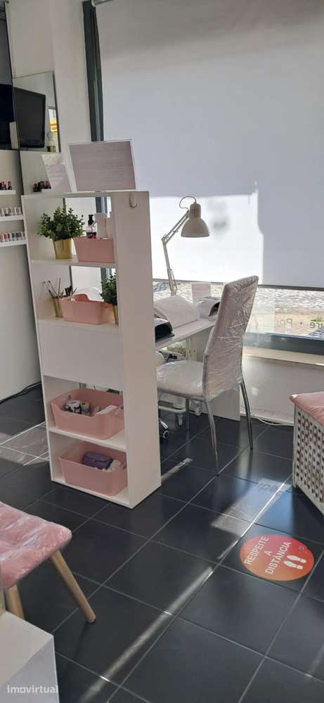 Loja em Albufeira para serviços de Manicure e Pedicure - Grande imagem: 4/10