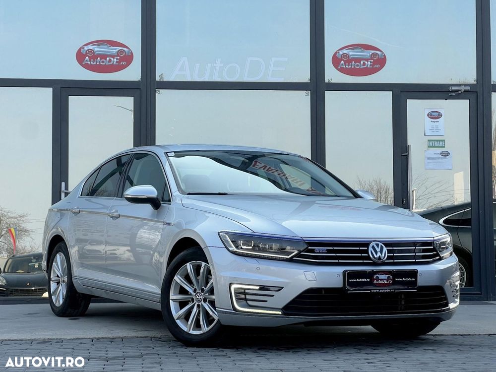 Volkswagen Passat - 2