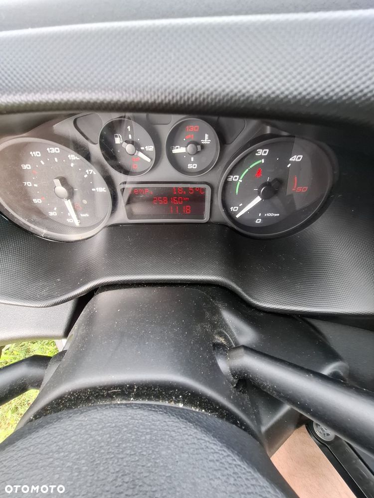Iveco 35c17 - 10