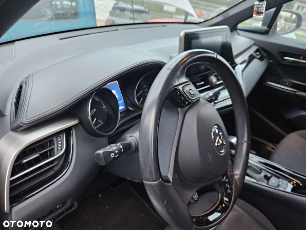Toyota C-HR Style Selection - 17