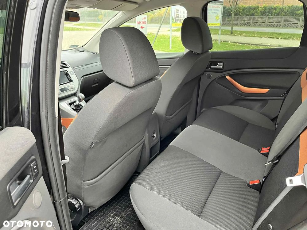 Ford Kuga 2.0 TDCi Titanium FWD - 15