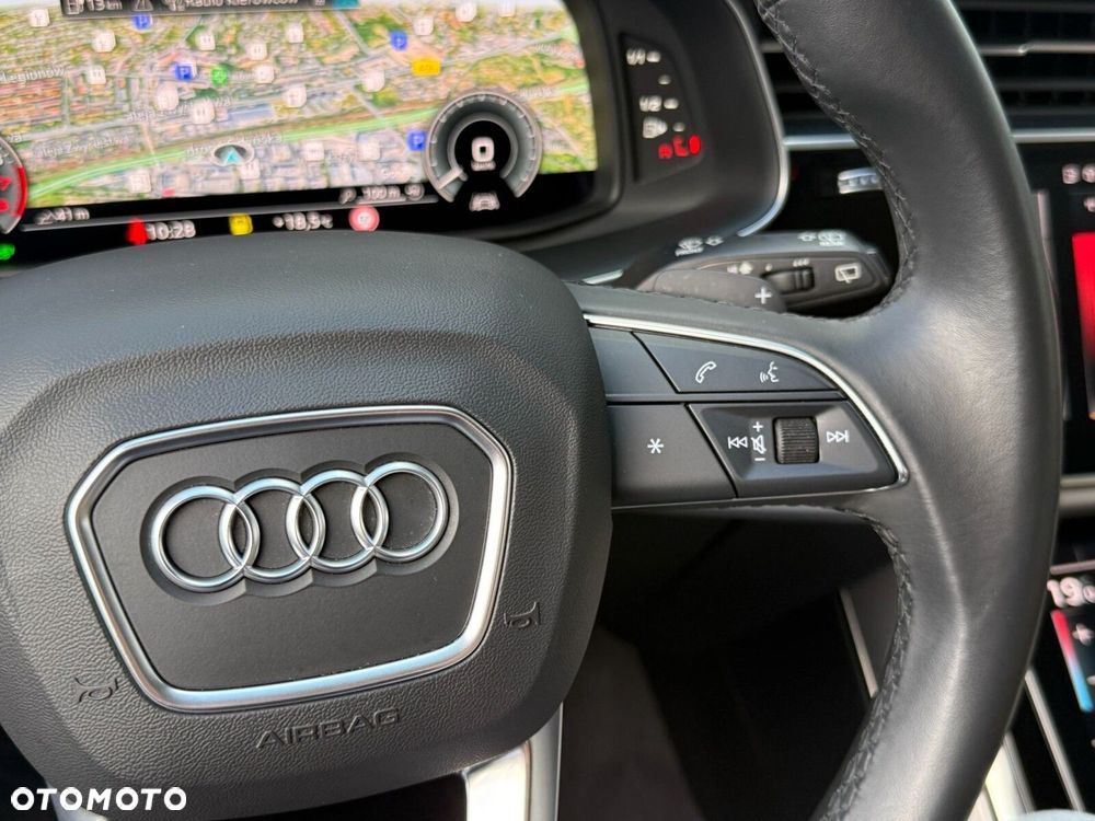 Audi Q8 - 18