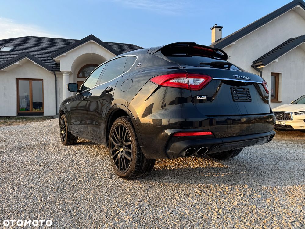 Maserati Levante GTS Q4 - 13