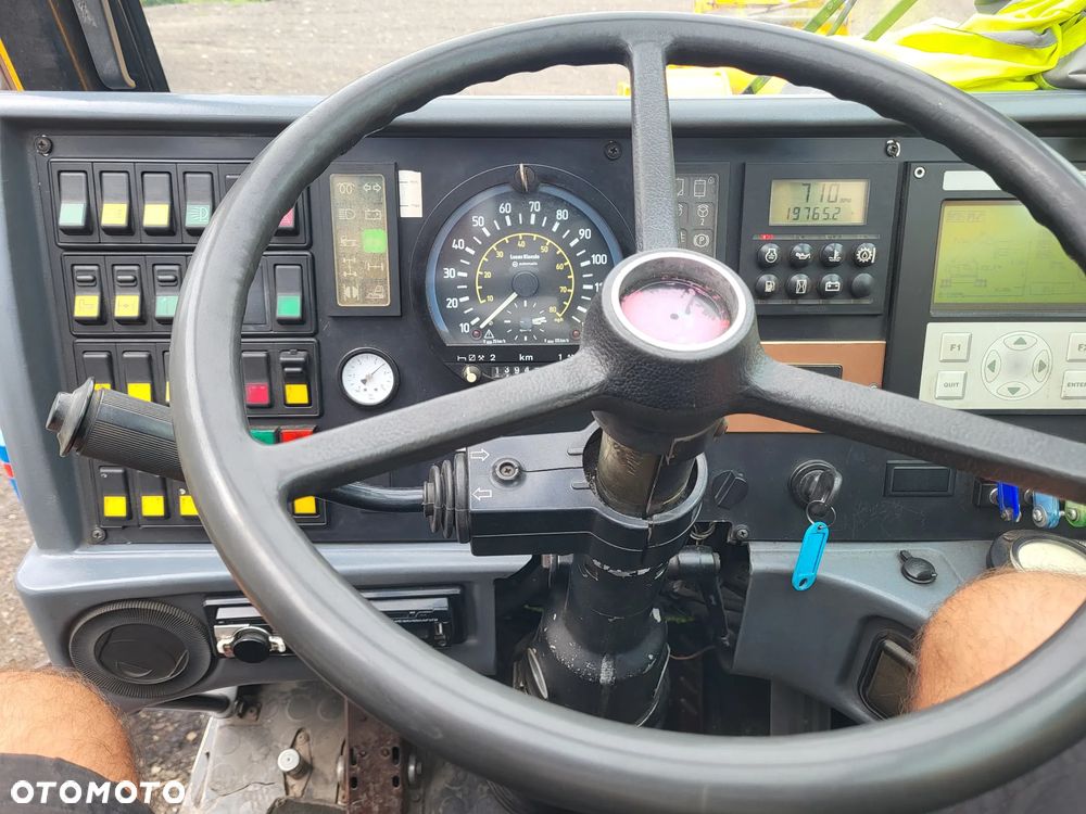 Demag AC25 - 10