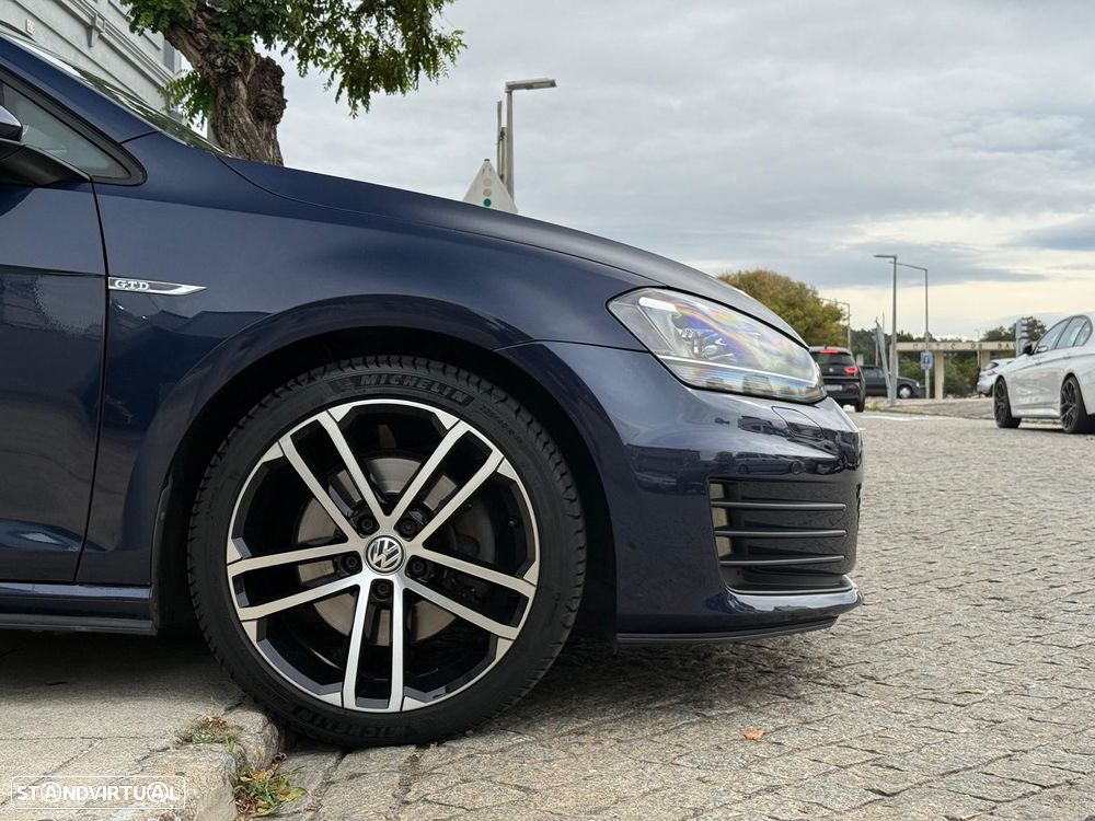 VW Golf 2.0 TDi GTD DSG - 11