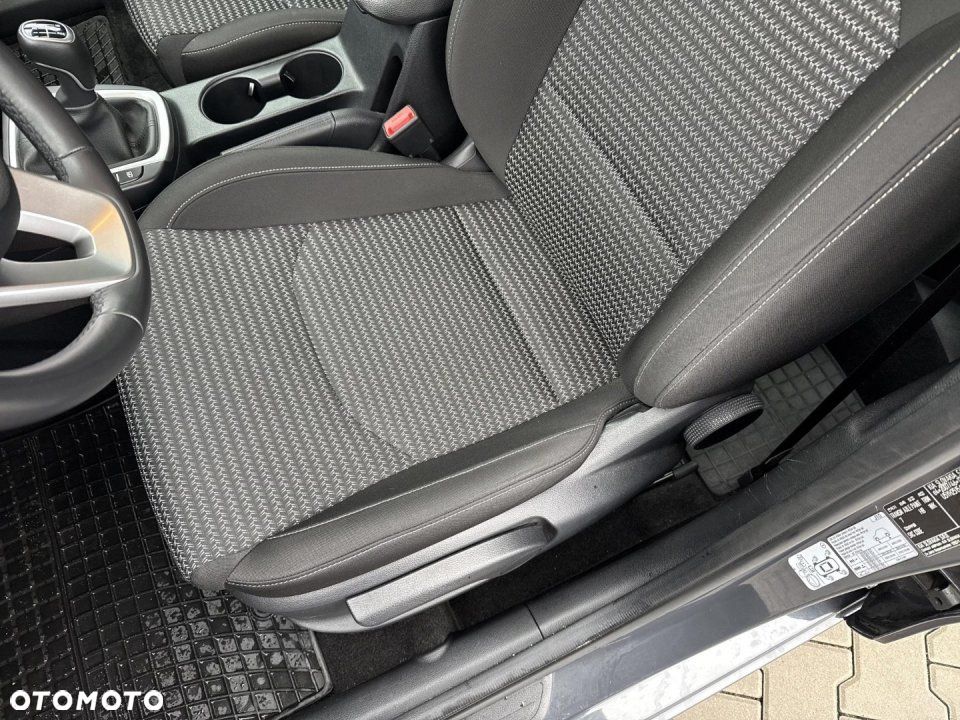 Kia Ceed - 23