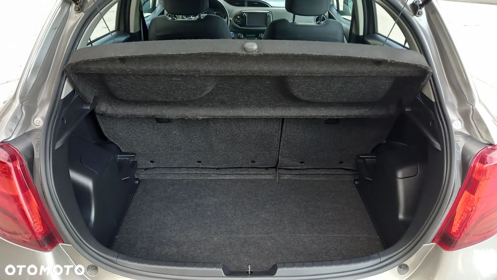 Toyota Yaris - 17