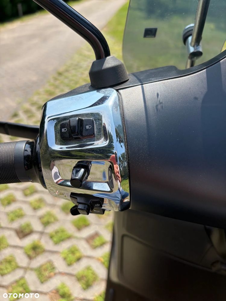 Vespa GTS - 7