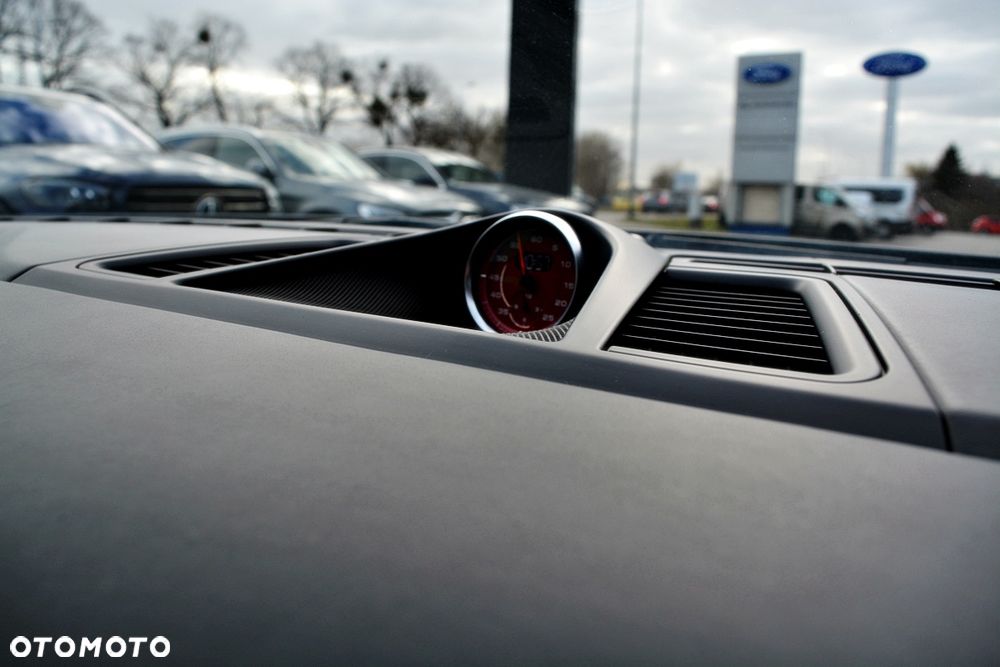 Porsche Panamera GTS - 34