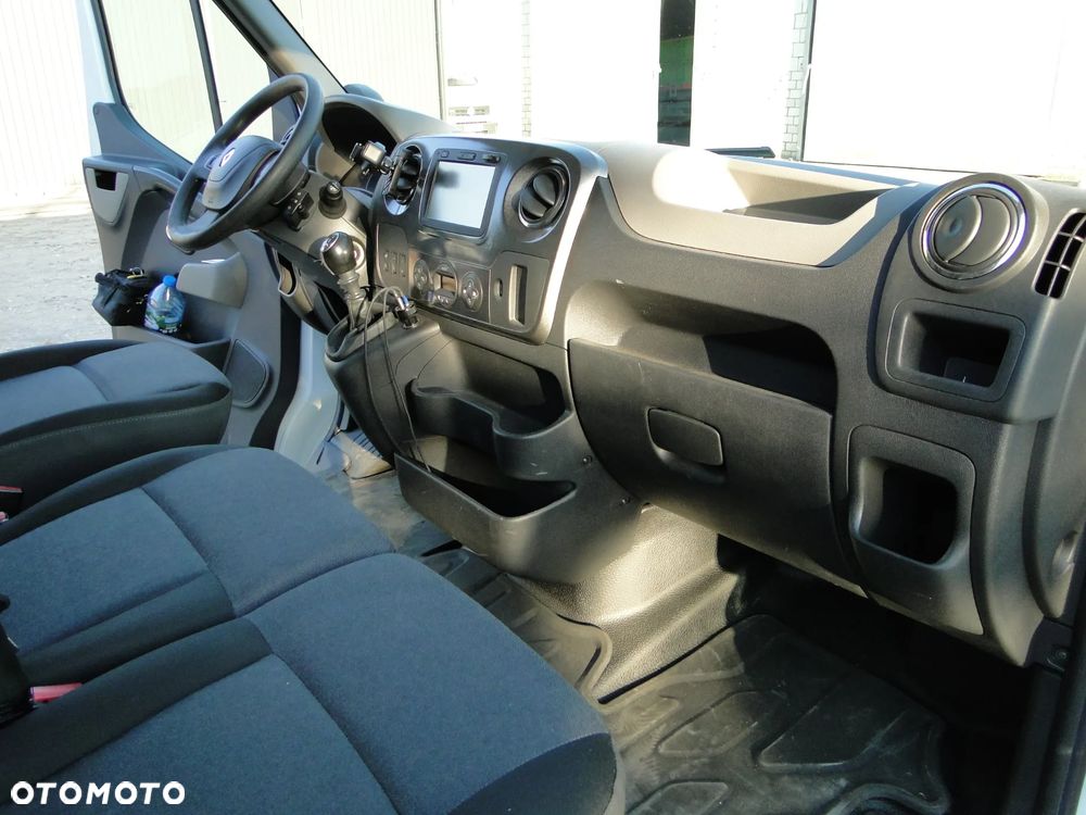 Renault Master - 11