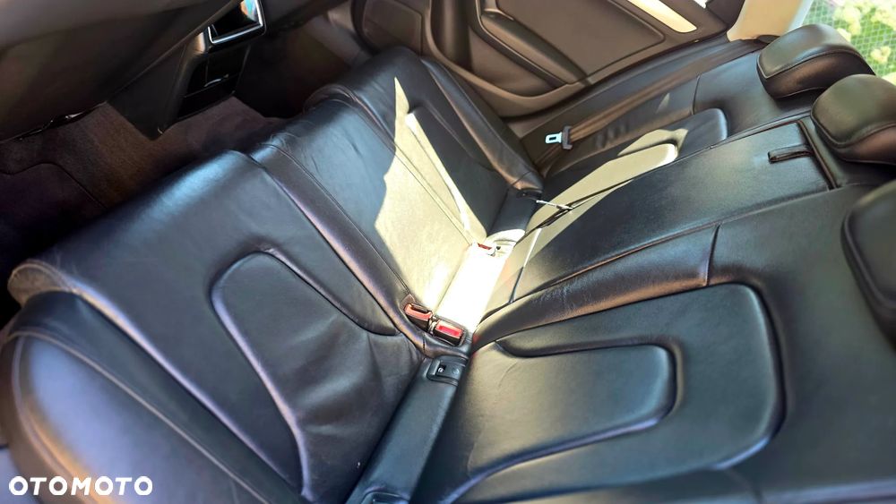 Audi A4 Avant 2.0 TDI DPF multitronic Ambiente - 25