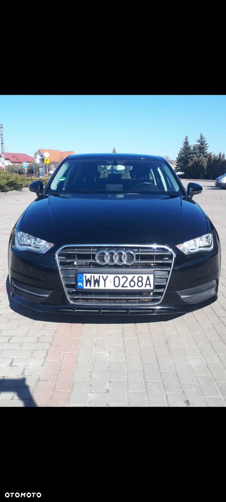 Audi A3 Sportback 1.6 TDI DPF Ambiente - 2
