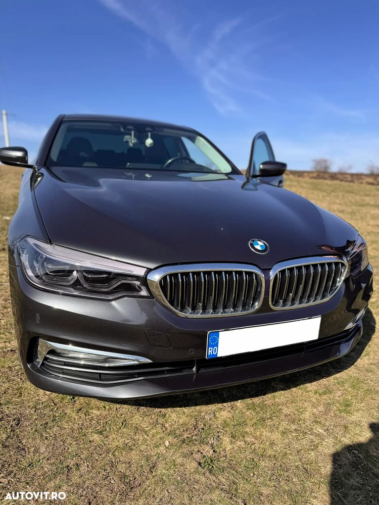 BMW Seria 5 520d xDrive Aut. Luxury Line - 2