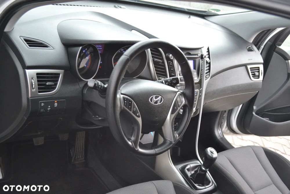Hyundai i30 1.6 CRDi BlueDrive Classic - 22