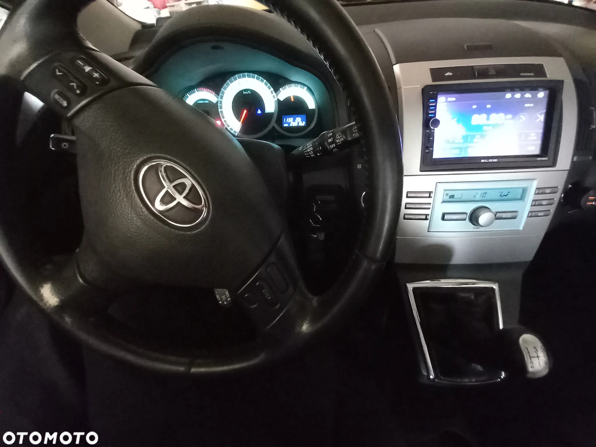 Toyota Corolla Verso 1.8 Sol 7os - 13