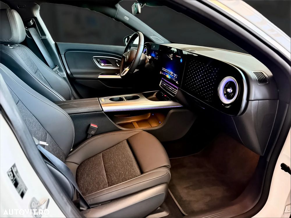 Mercedes-Benz CLA 250+ - 17
