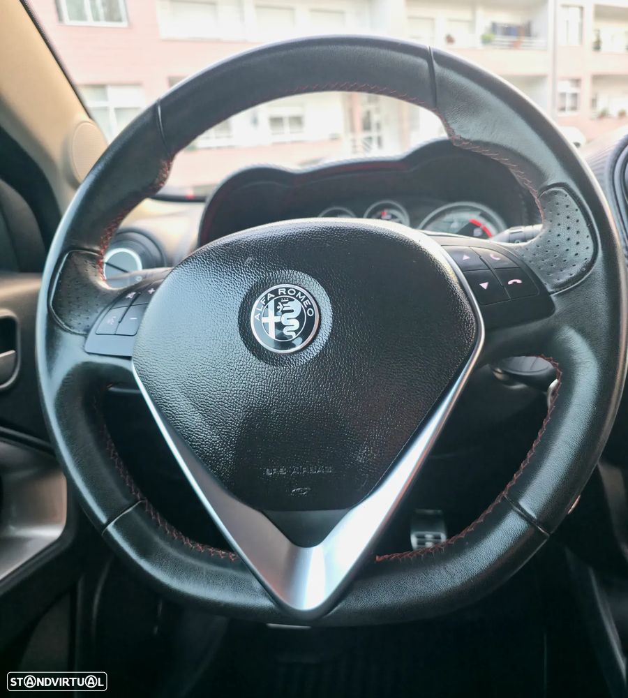 Alfa Romeo MiTo - 14