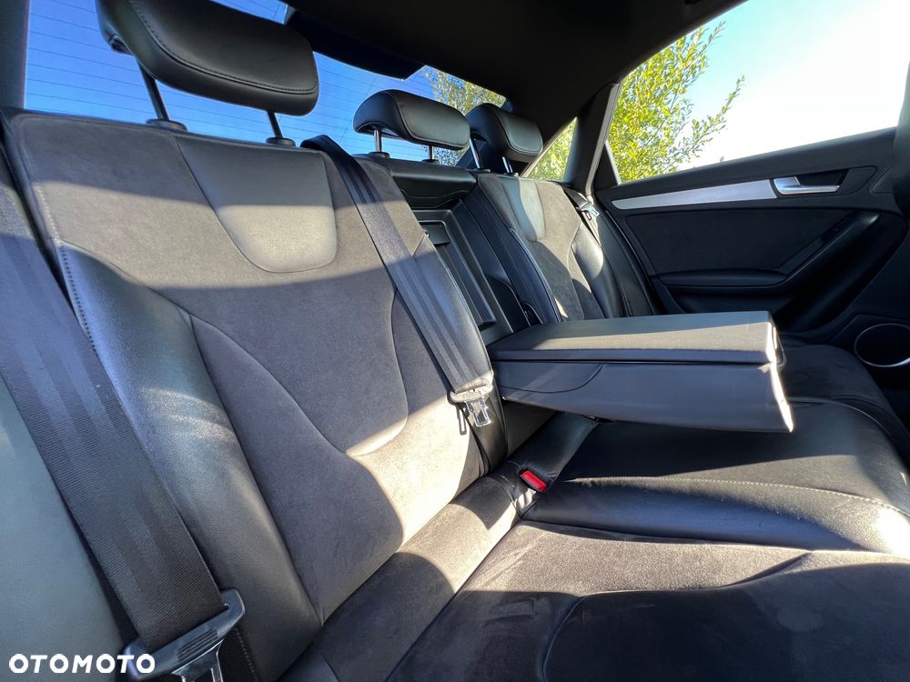 Audi A4 ver-2-0-tfsi-multitronic-s-line-sportpaket - 7