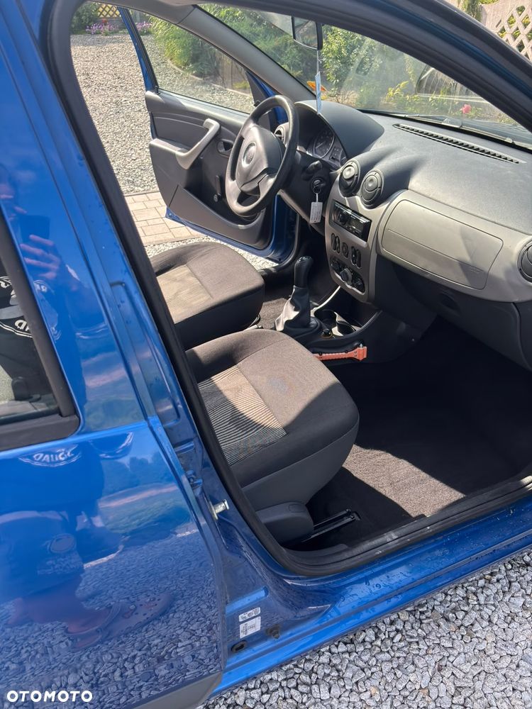 Dacia Sandero 1.6 Hi-Flex - 17