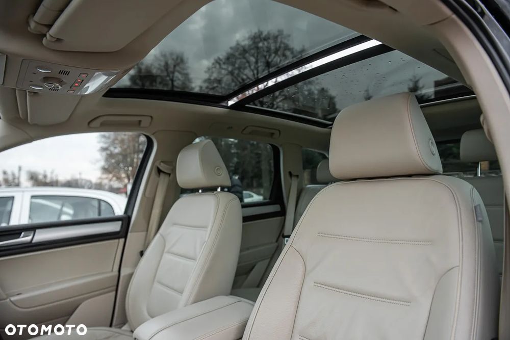 Volkswagen Touareg 3.0 V6 TDI BMT R-Style - 21
