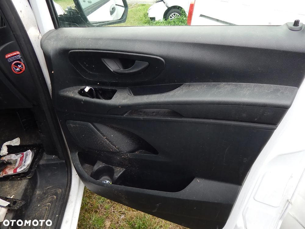 Mercedes-Benz VITO - 20