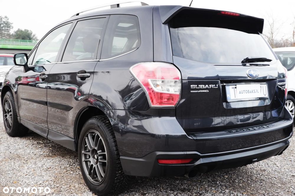 Subaru Forester 2.0XT Platinum Lineartronic - 35