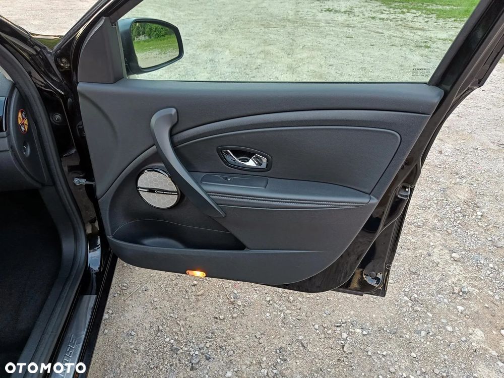 Renault Megane ENERGY TCe 130 BOSE EDITION - 19