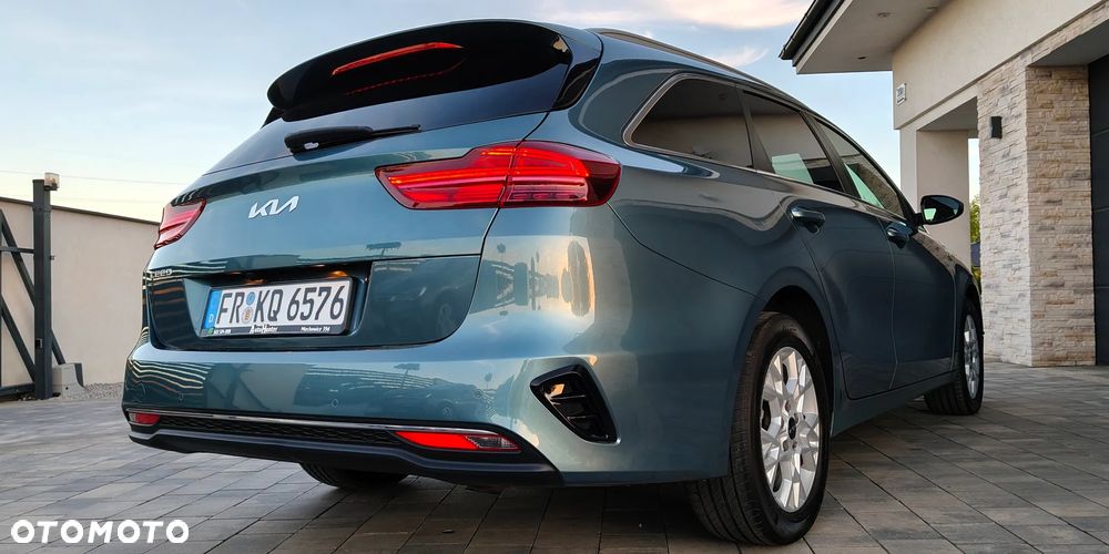 Kia Ceed ver-1-6-crdi-mhev-business-line - 8