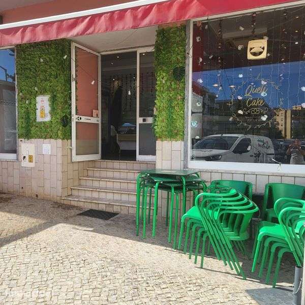 Pastelaria com zona de fabrico,pode ser alterada para outro negócio - Grande imagem: 5/11