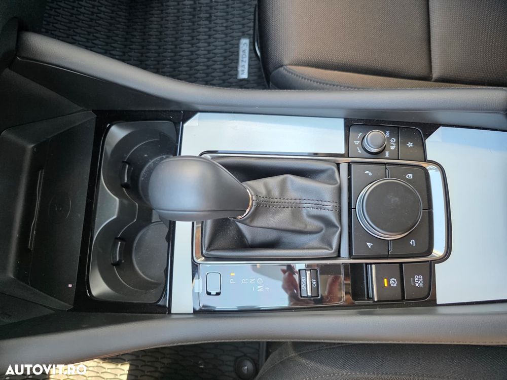 Mazda 3 e-SKYACTIV-X 186 M HYBRID Aut. CENTRE-LINE - 13