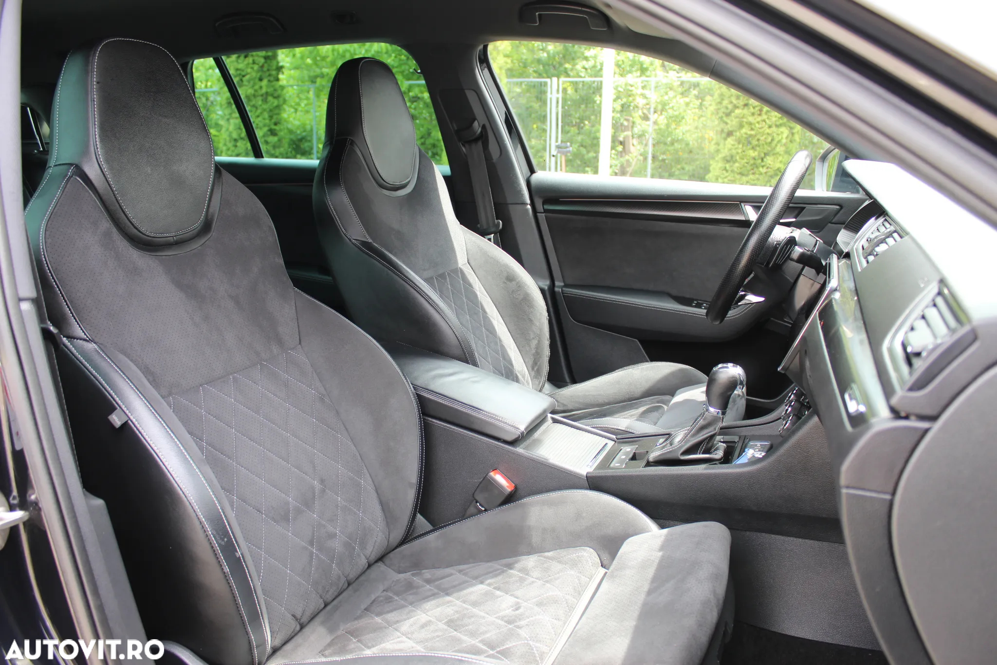 Skoda Superb 2.0 TDI 4X4 DSG Sportline - 11