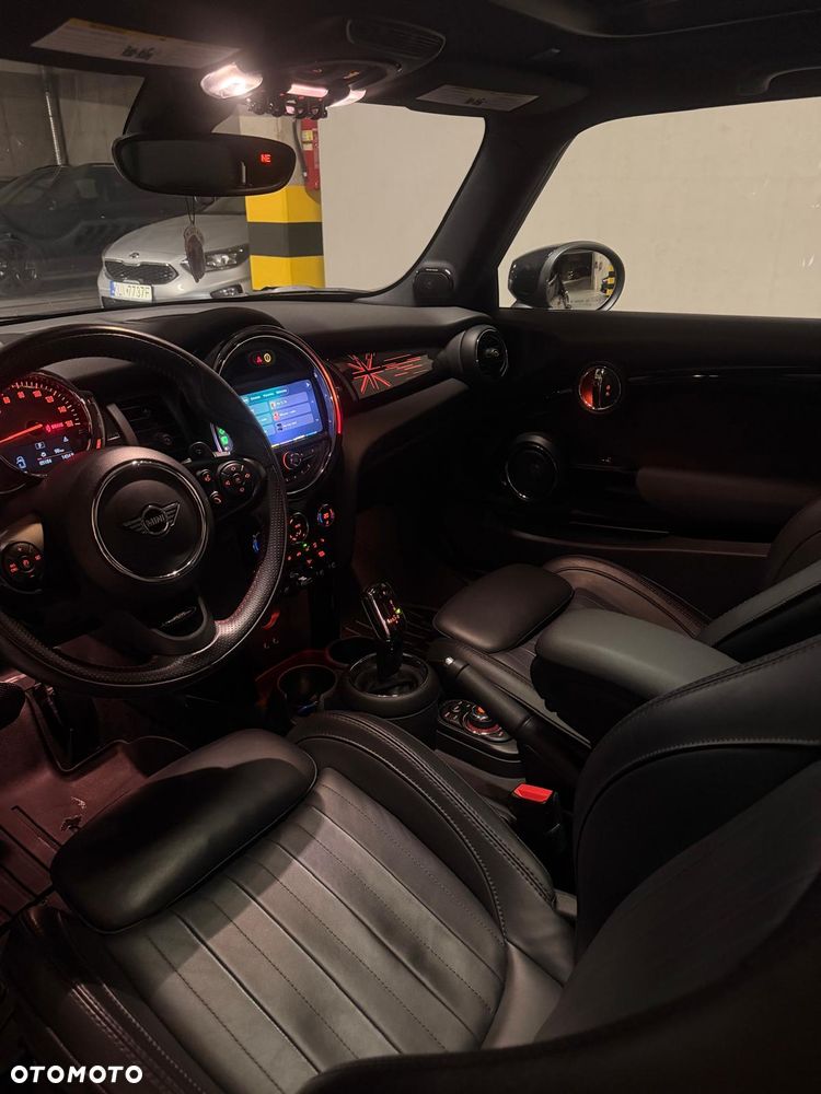 MINI Cooper S Sidewalk Trim - 30