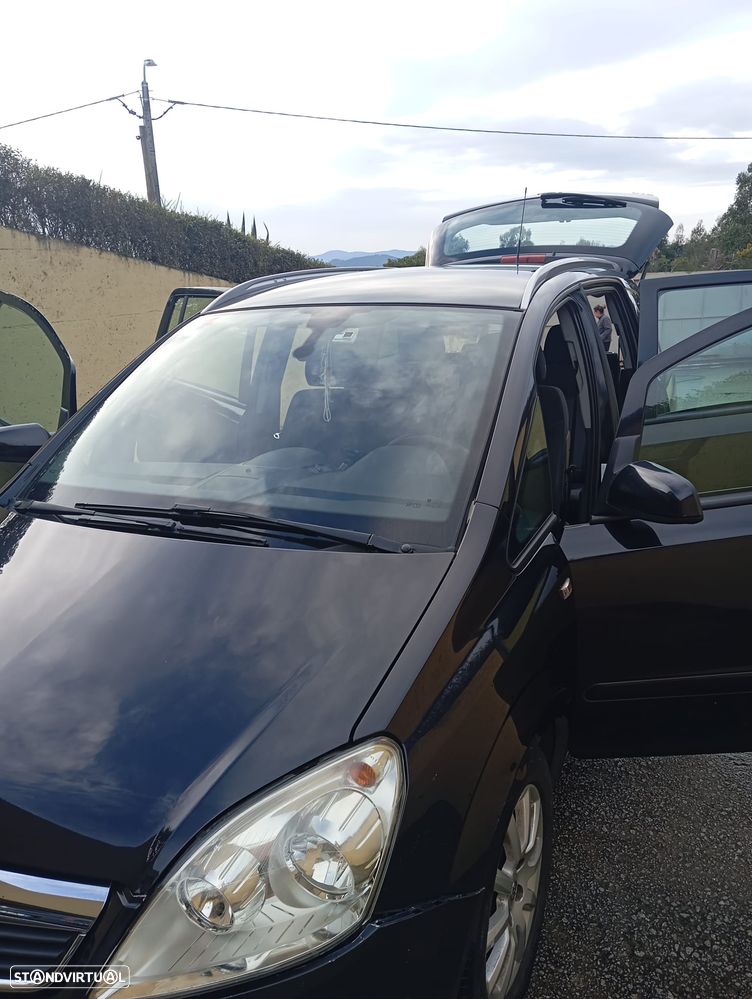 Opel Zafira 1.9 CDTI - 14