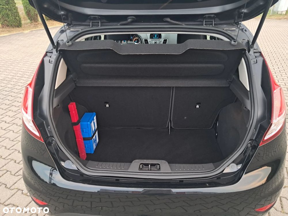 Ford Fiesta 1.25 Trend - 13