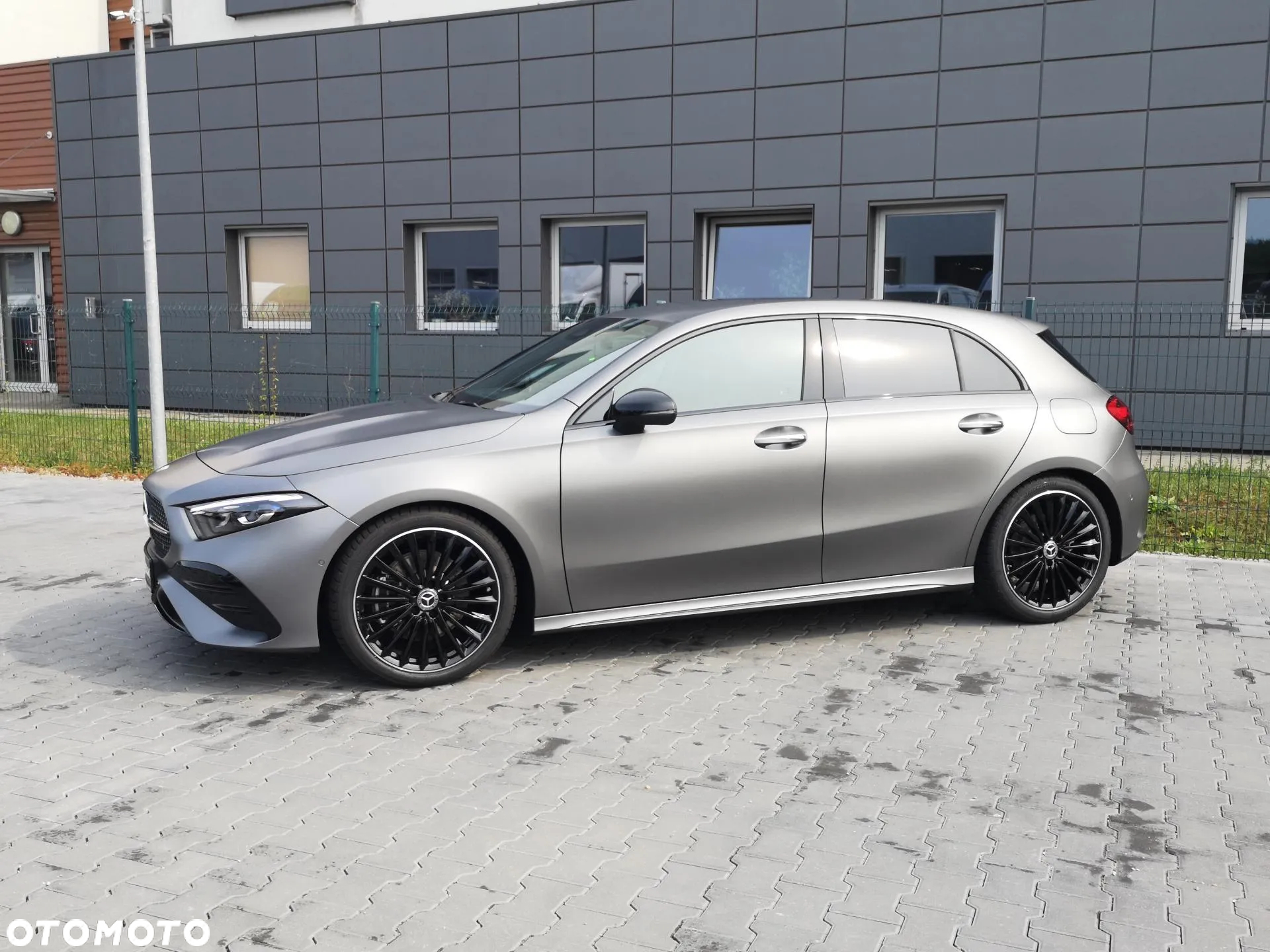 Mercedes-Benz Klasa A 220 4Matic 7G-DCT AMG Line - 4