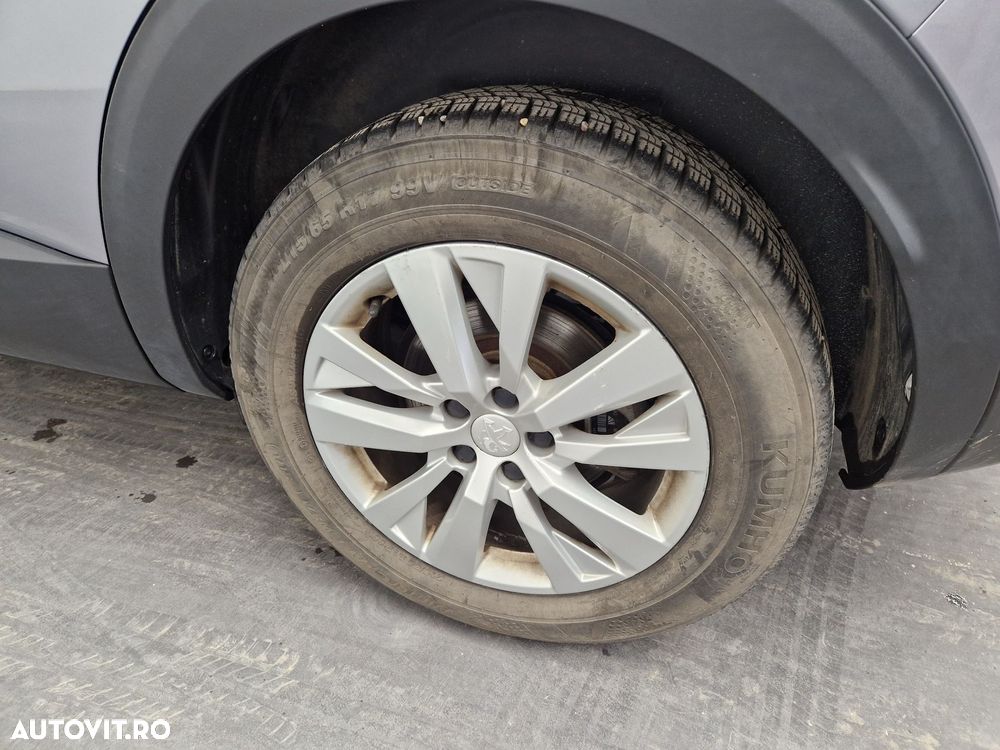 Peugeot 3008 1.5 BlueHDI S&S EAT8 Active - 11