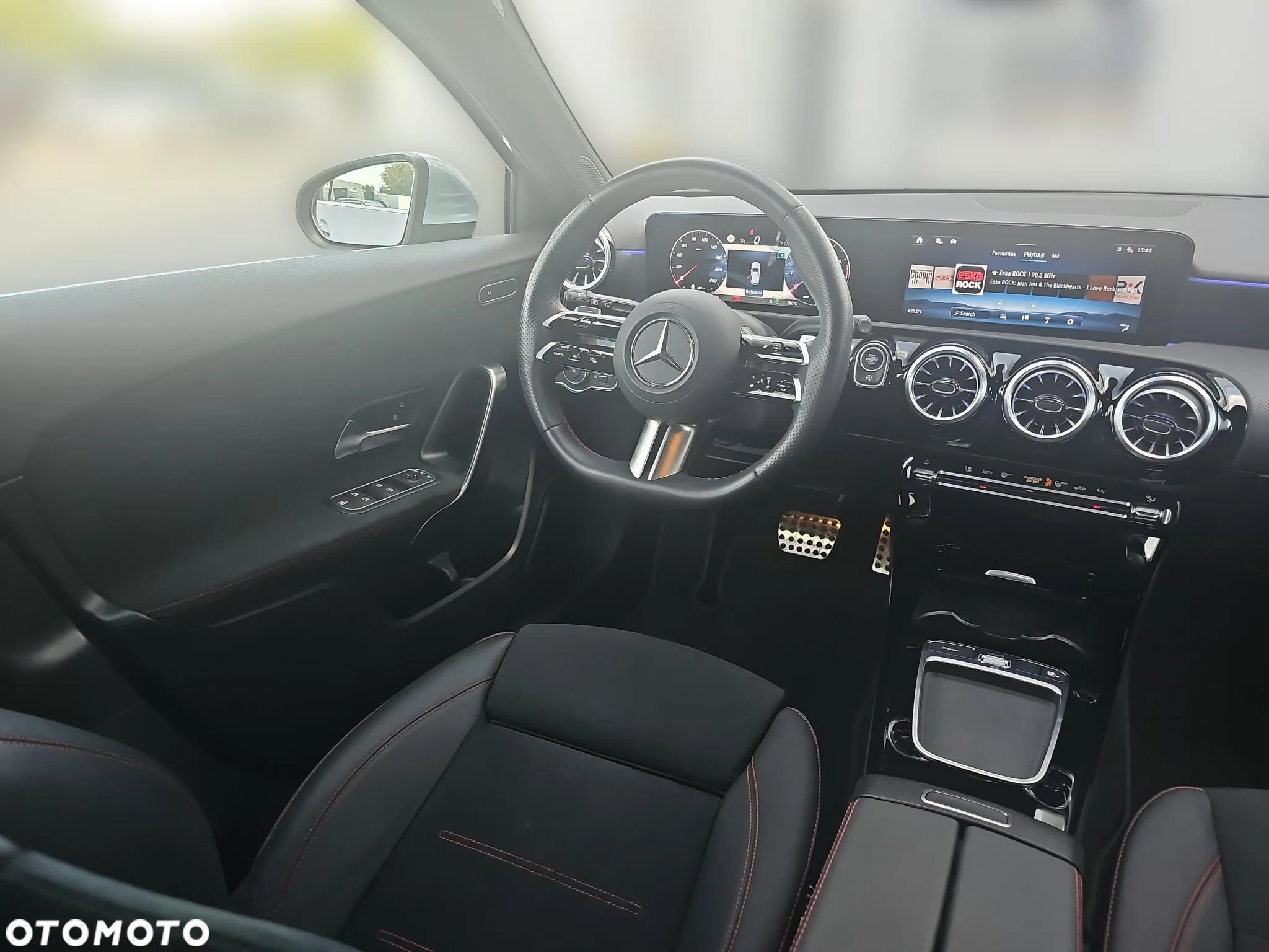 Mercedes-Benz Klasa A 200 7G-DCT Lim AMG Line Advanced Plus - 15