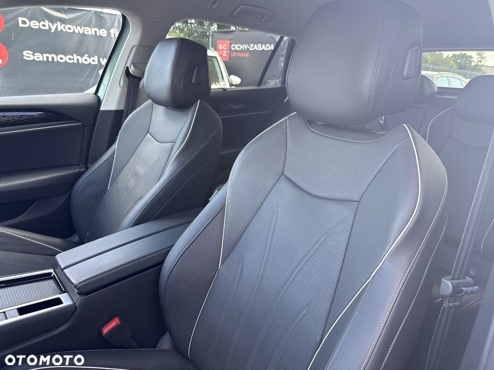 Volkswagen Passat Variant 2.0 TDI SCR Elegance DSG - 19