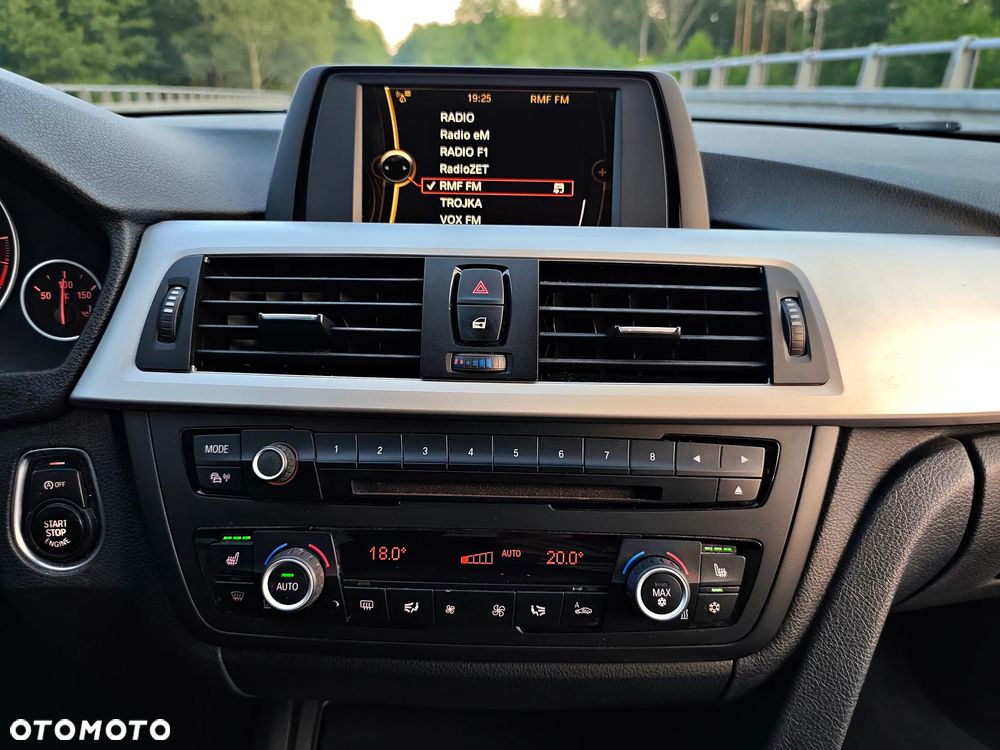 BMW Seria 3 - 21