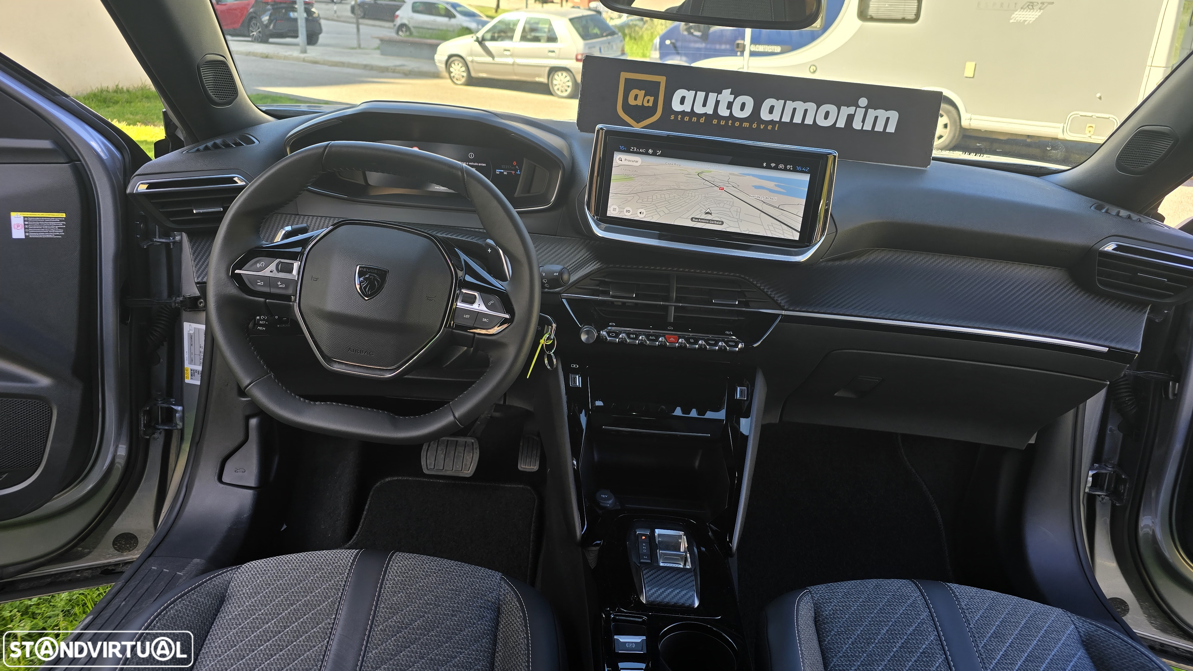 Peugeot 2008 1.2 PureTech Allure Pack EAT8 - 20