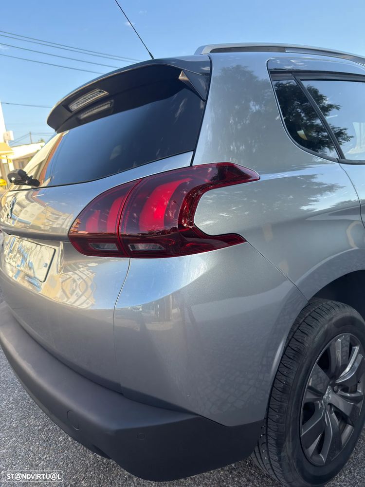 Peugeot 2008 - 12