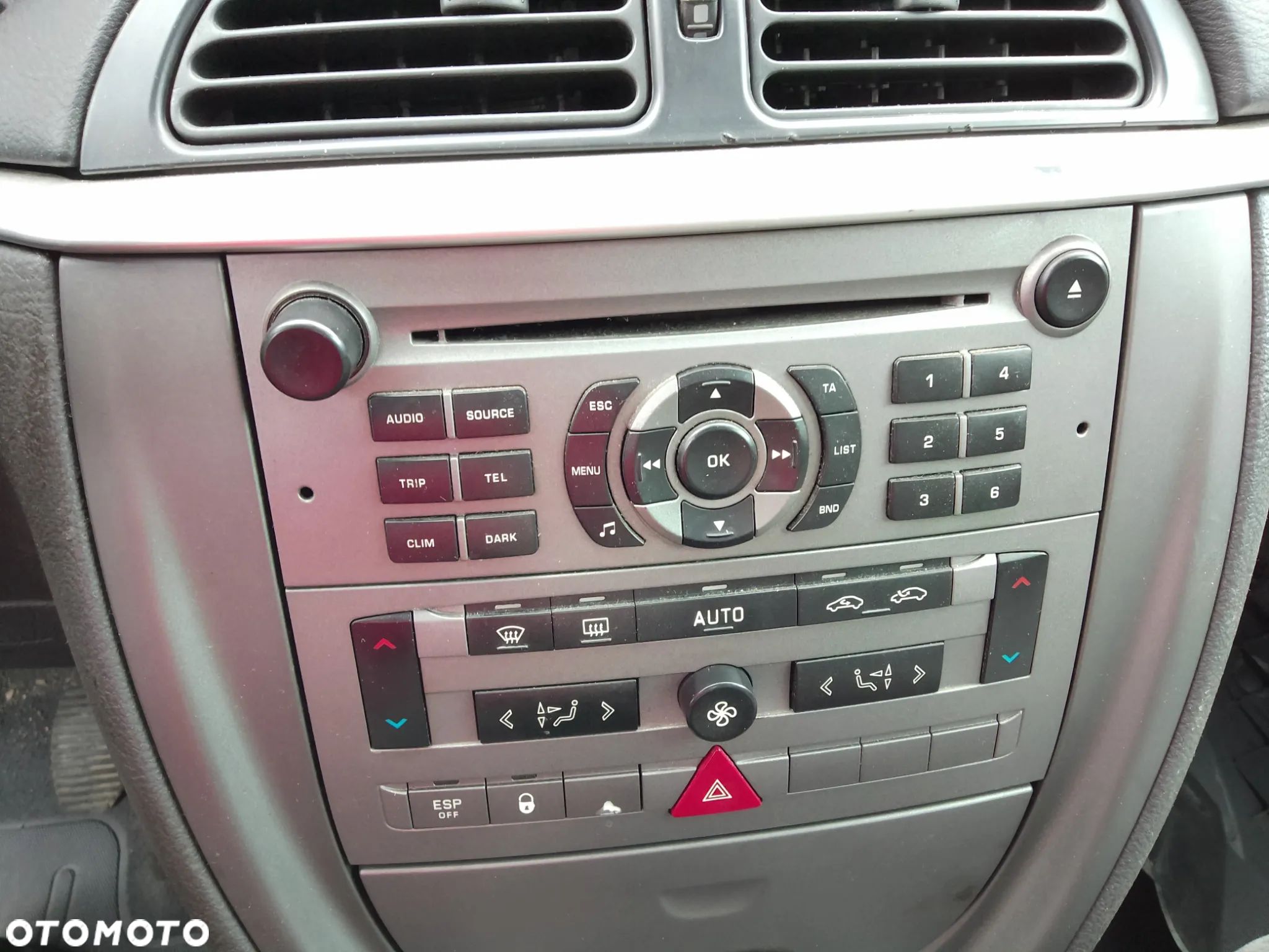 Radioodtwarzacz CD Citroen C5 I lift - 1